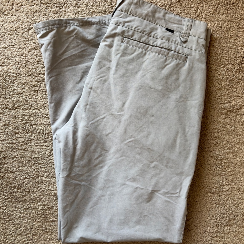 Oakley Men's Light Gray Golf Pants